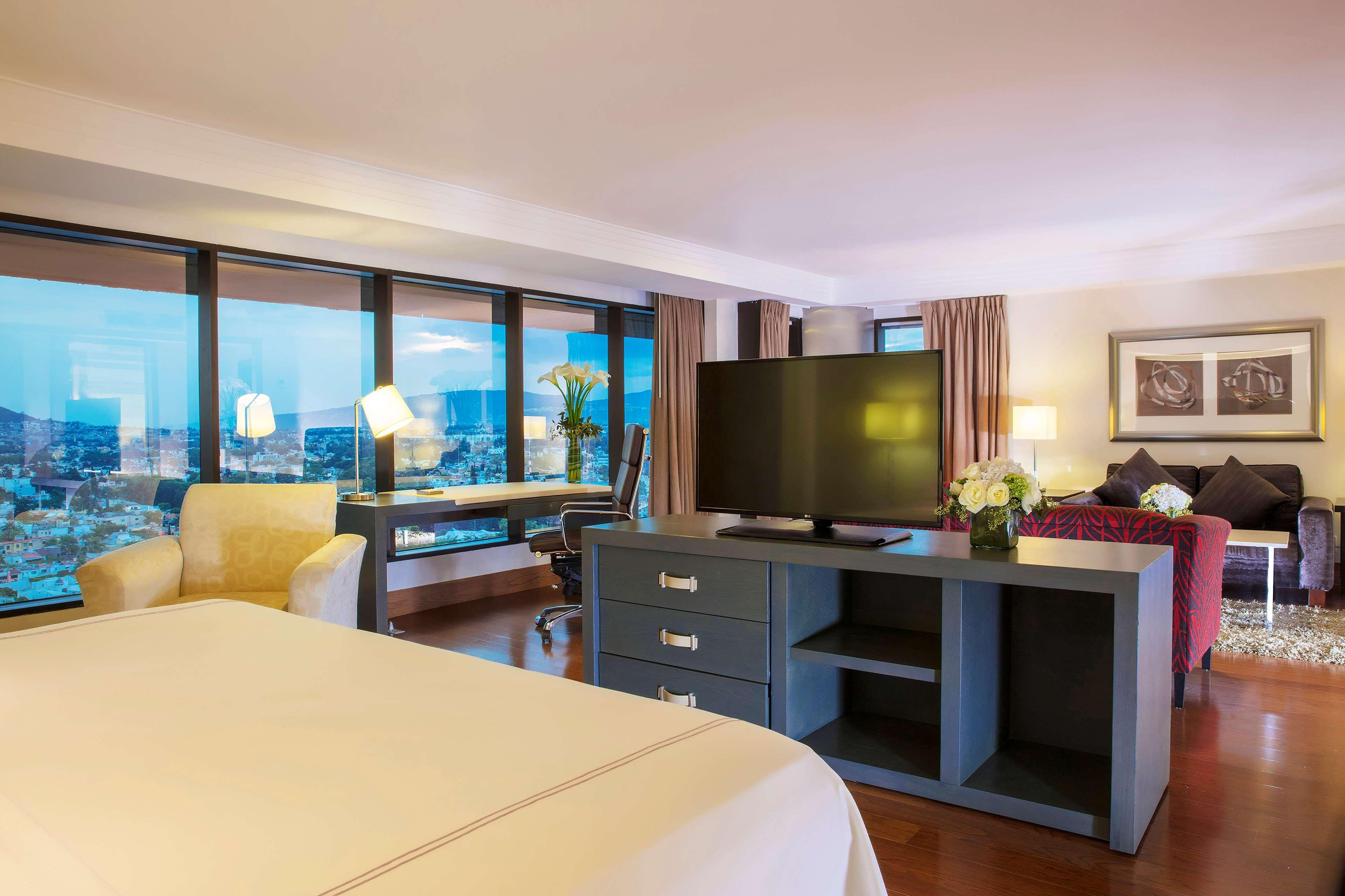 Готель Barcelo Гвадалахара Екстер'єр фото Suite at the hotel